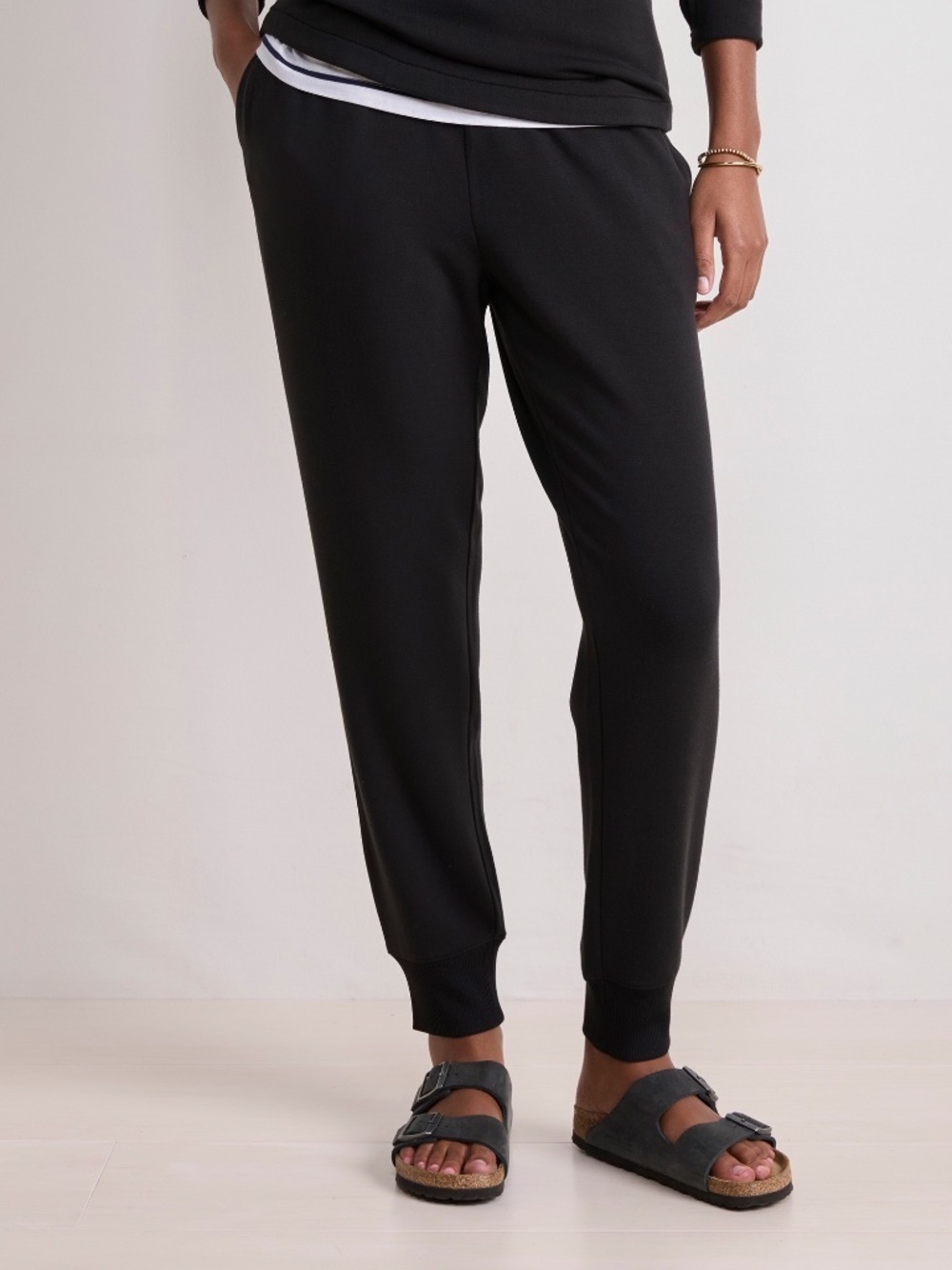 Vineyard Vines Black Jogger Pants Size Medium